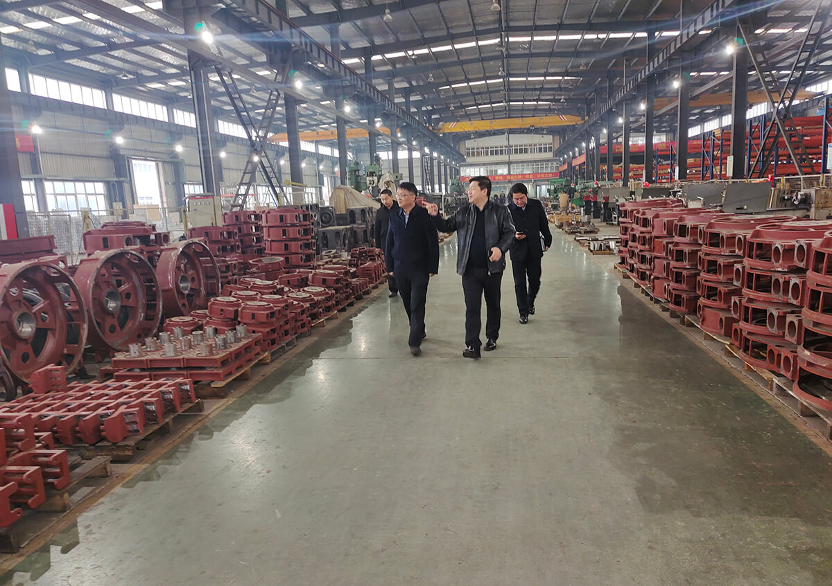 長豐縣縣委常委、雙鳳開發(fā)區(qū)領(lǐng)導(dǎo)蒞臨我司調(diào)研